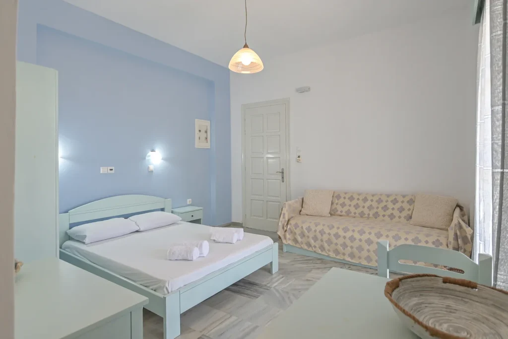 triklino naxian garden (12)