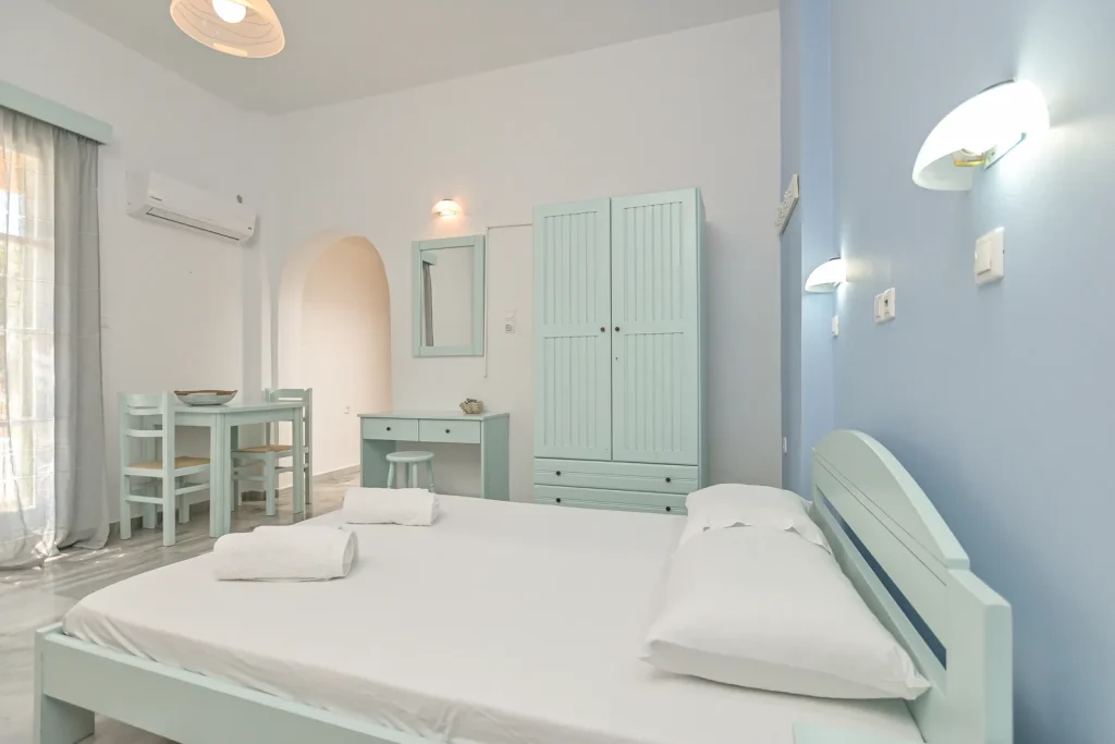 triklino naxian garden (7)